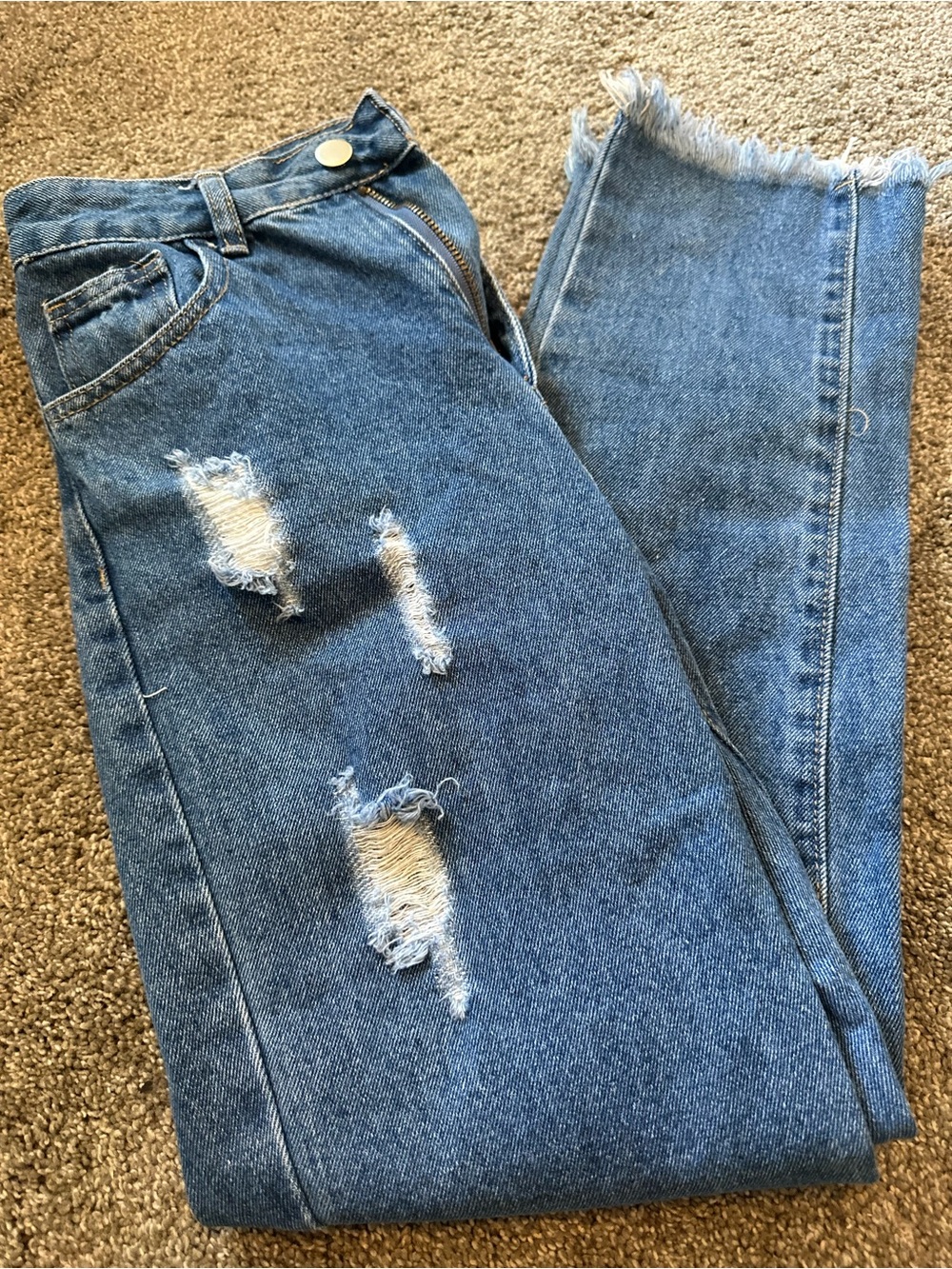 SHEIN Blue Distressed High-Rise Jeans with Frayed Hem